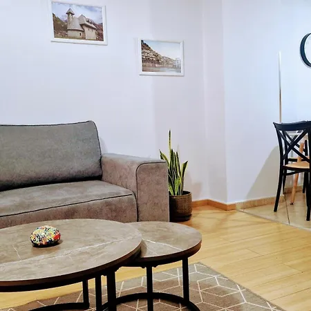 Apartman Block Komuna Tirana